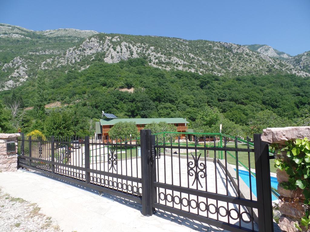 Guest House Jadran Pol Petrovac 외부 사진