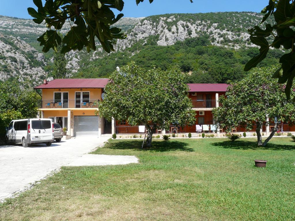 Guest House Jadran Pol Petrovac 외부 사진
