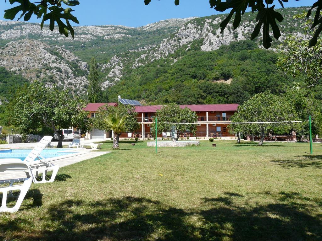 Guest House Jadran Pol Petrovac 외부 사진